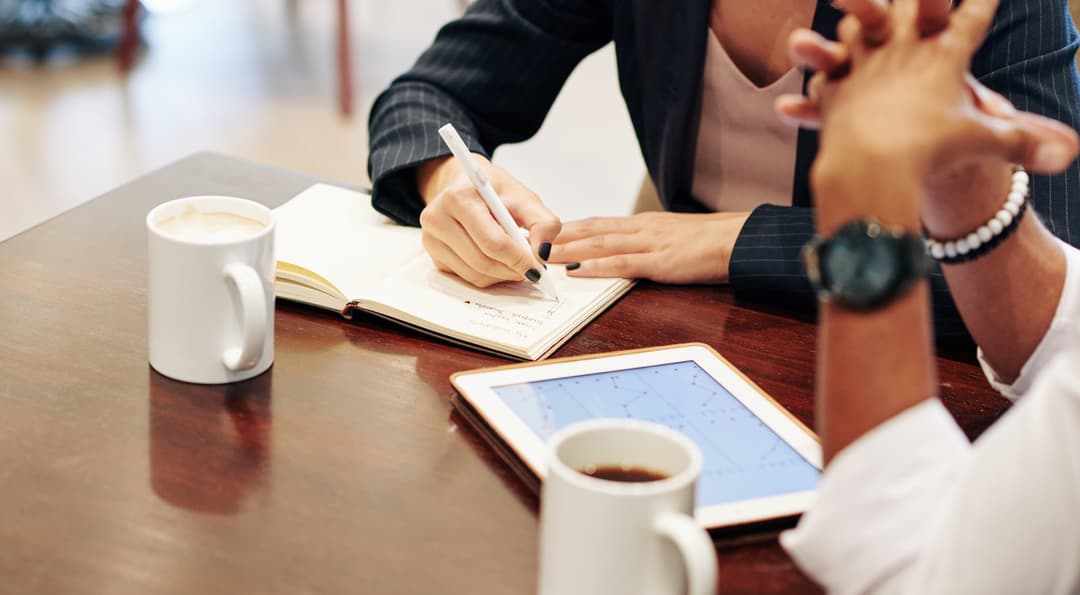 6 Important Services to Expect from Top Dubai Real Estate Brokerages