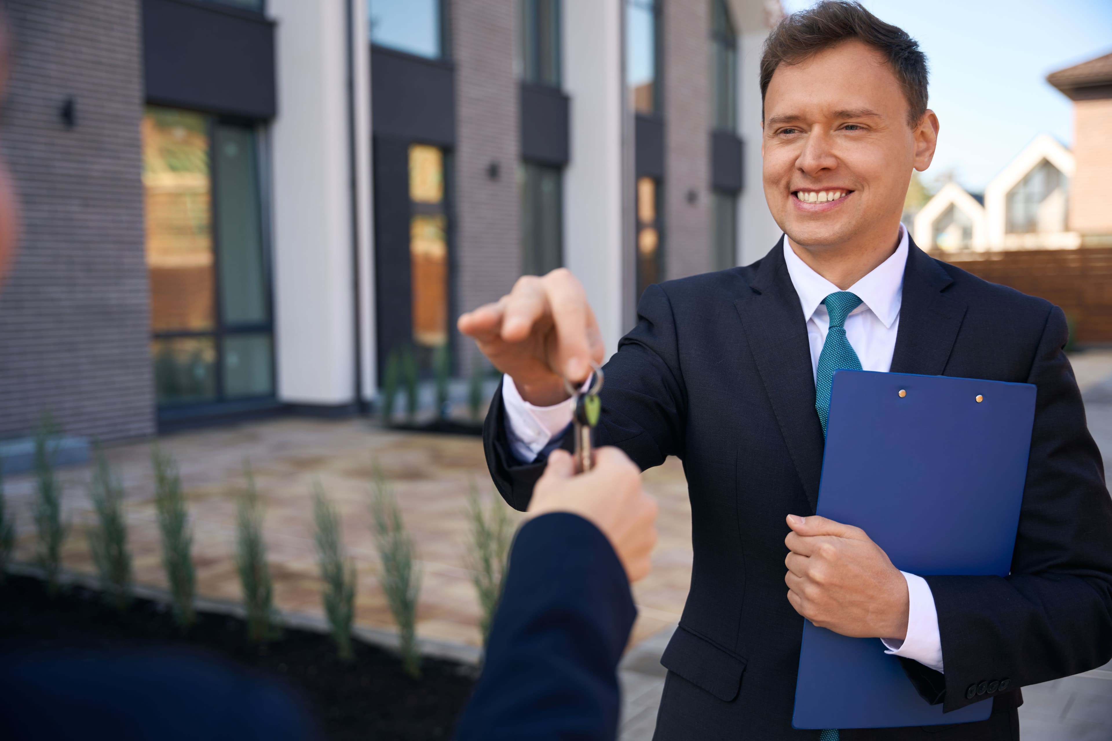 Dubai Property Handover Checklist: Snagging, Documents, Final Payment & Keys